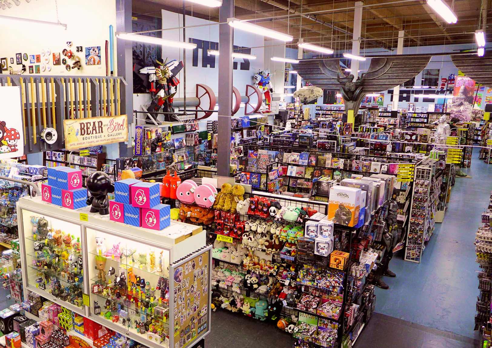 Tate's Comics + Toys